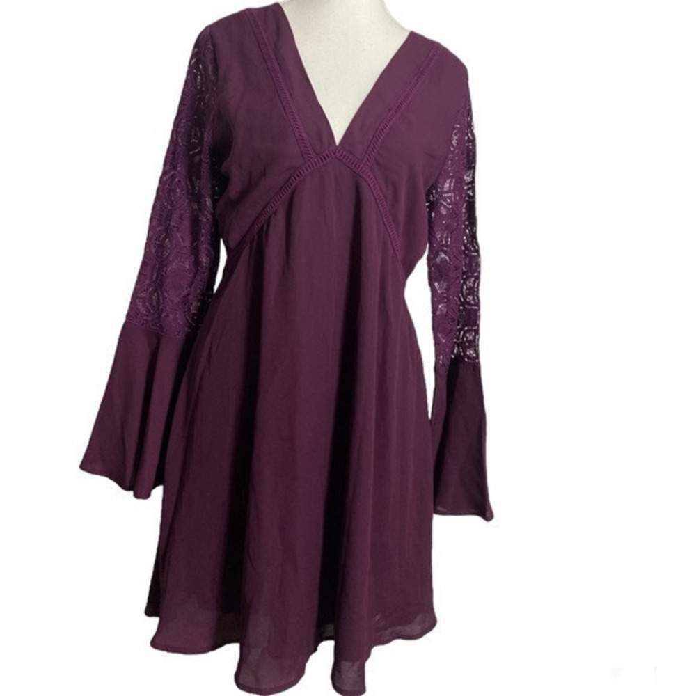 Altar’d State Purple Bell Sleeve Shift Mini‎ Dress